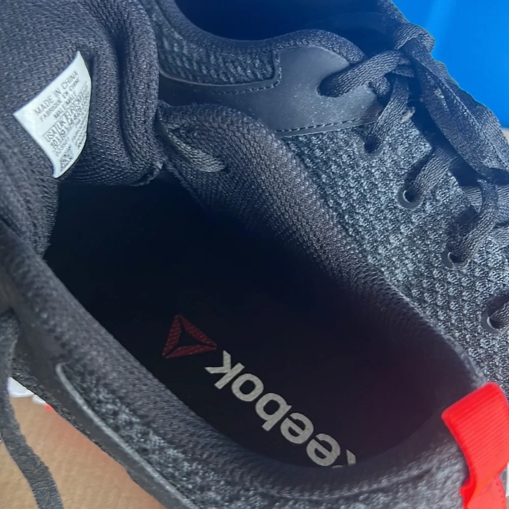 Men’s Reebok Running Shoes - Picture 2 of 3